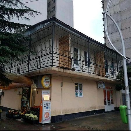 Enjoy The Hostel Batumi Exterior photo